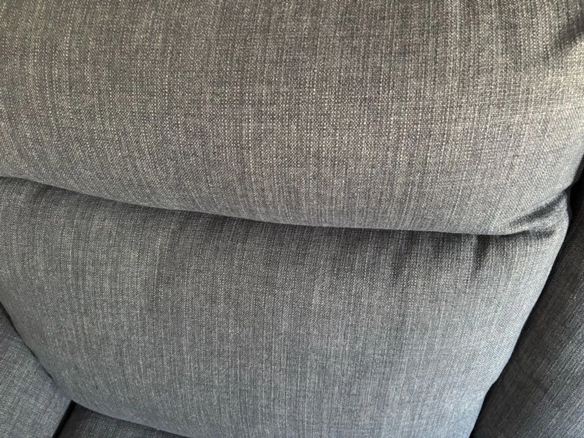 Recliner 2 and  3 Seater Sofa Set - Image 3