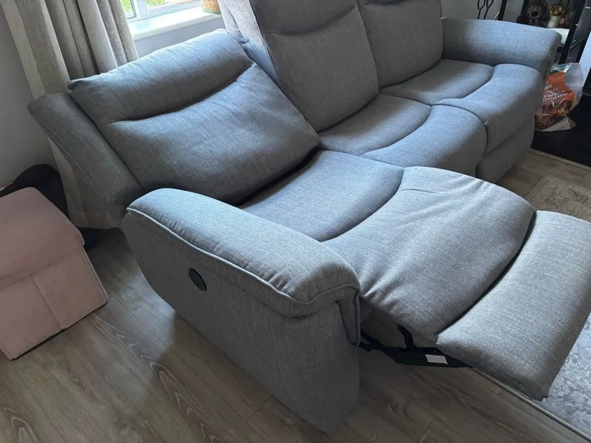 Recliner 2 and  3 Seater Sofa Set - Image 4