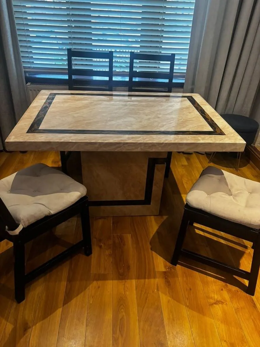 marble table - Image 1
