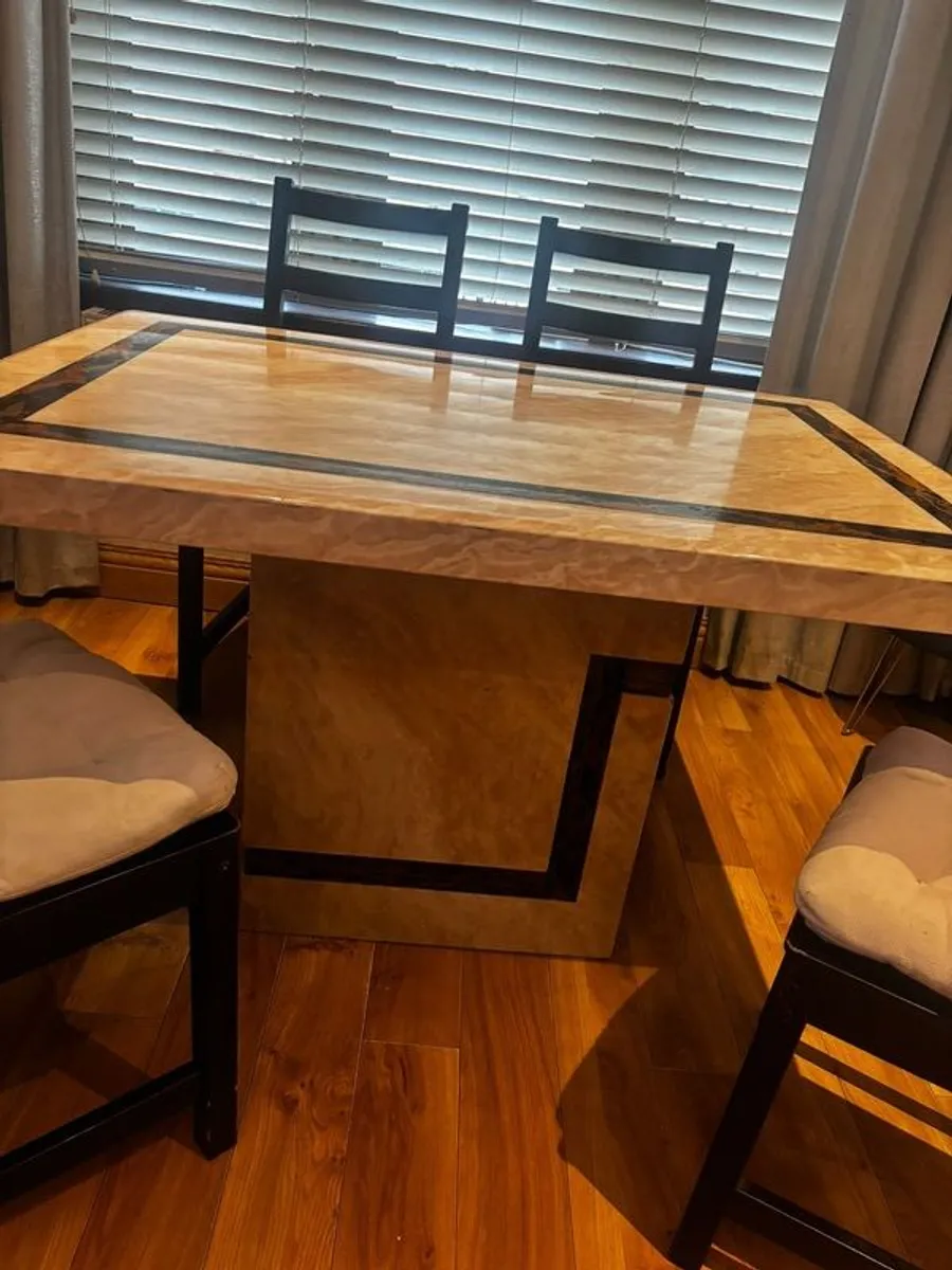 marble table - Image 2