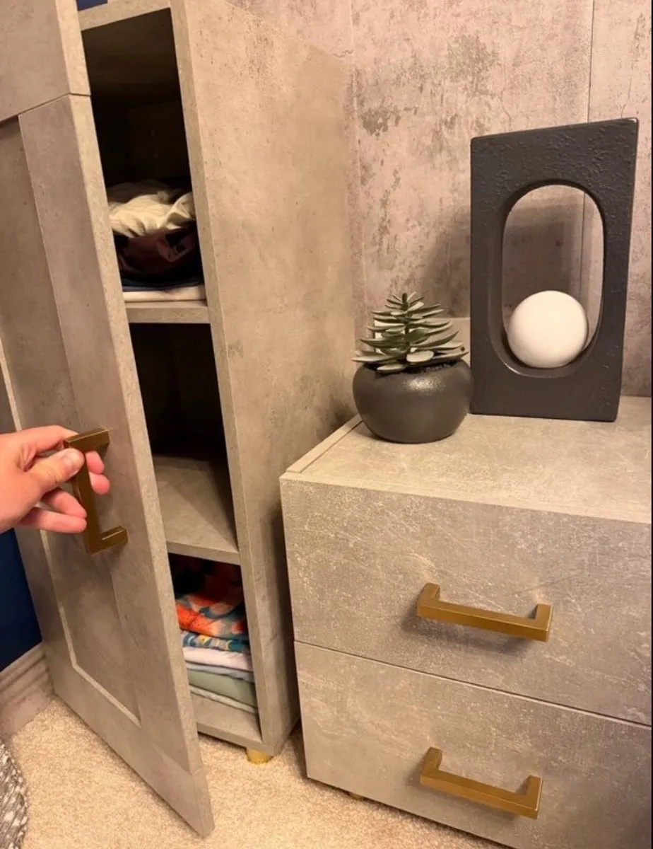 Furniture Set - Image 2