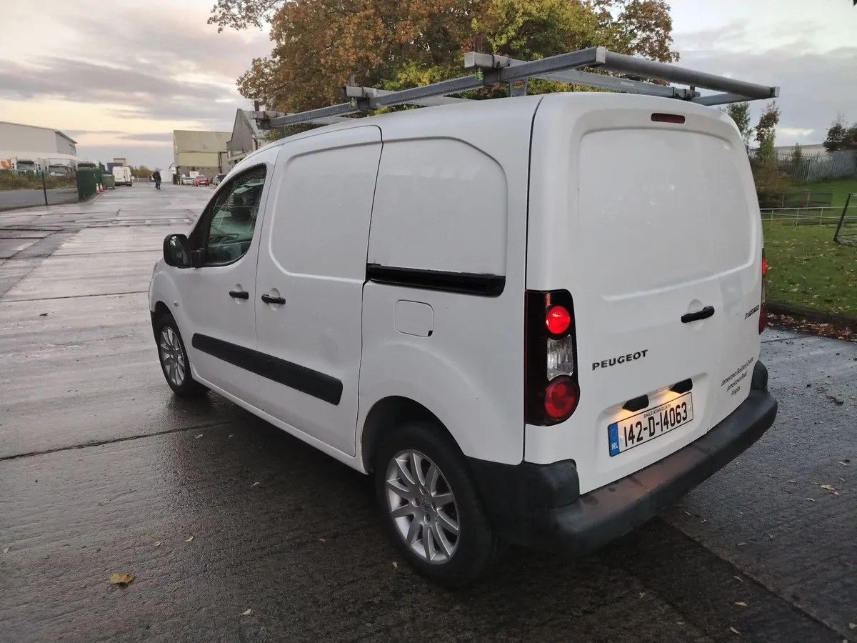 Peugeot Partner 2014 1.6hdi New Cvrt - Image 3