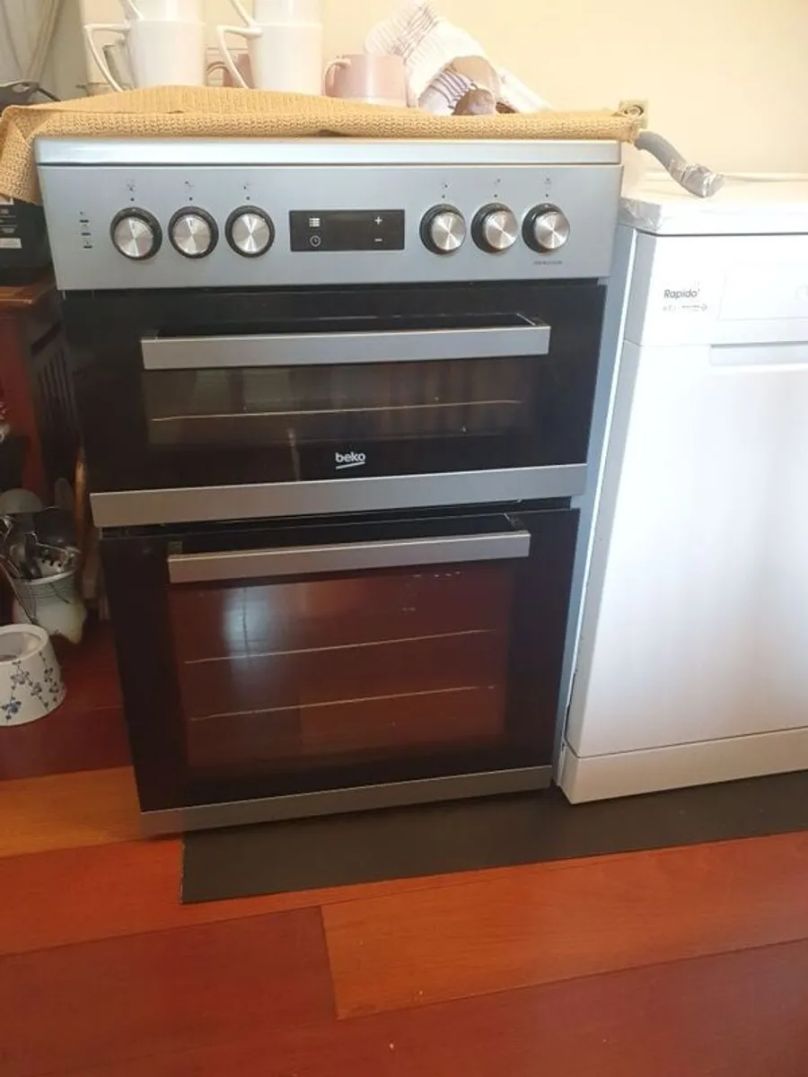 Slot in Beko Cooker - Image 2