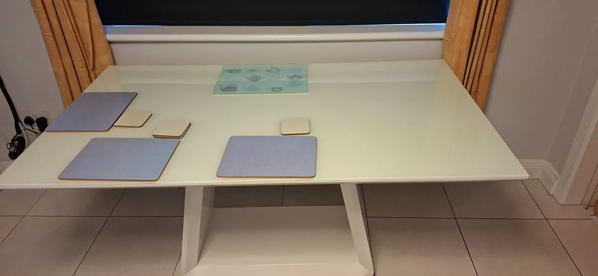 Kitchen Dining table - Image 3