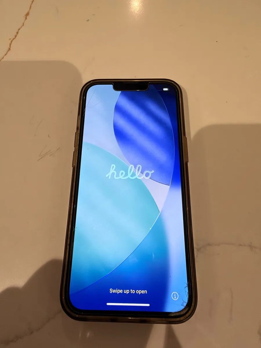 IPhone 13 green 128GB – Good Condition – €230 - Image 3