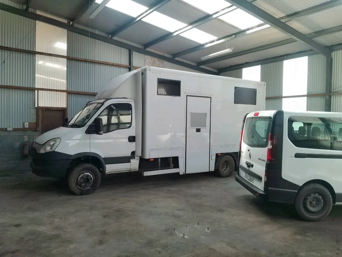 Camper - Image 4