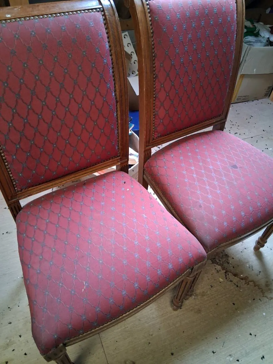 2 office chairs