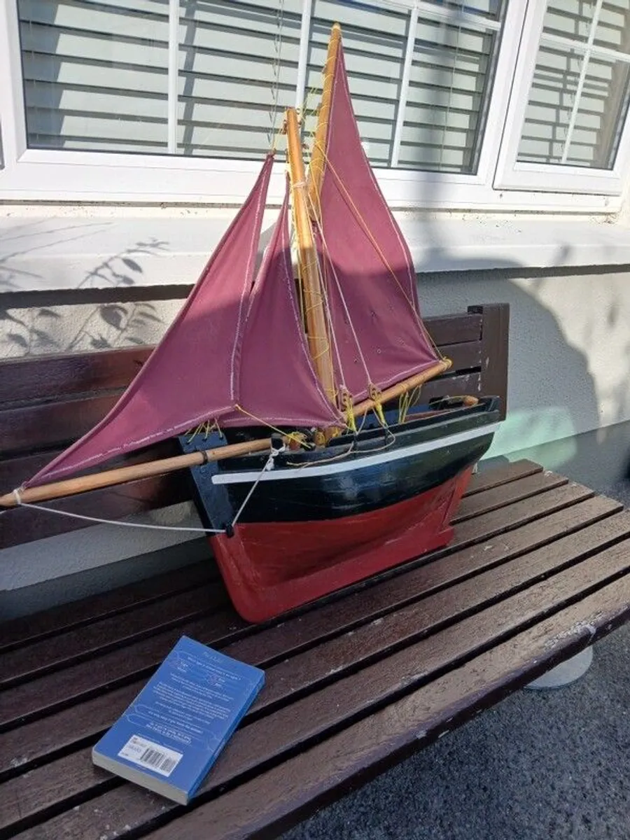 Galway Hooker - Large Model Boat - Image 2
