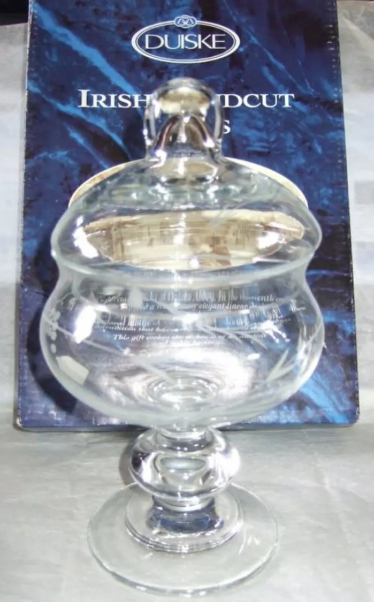 Vintage Duiske Crystal Lidded Pedestal Candy Jar - Image 3