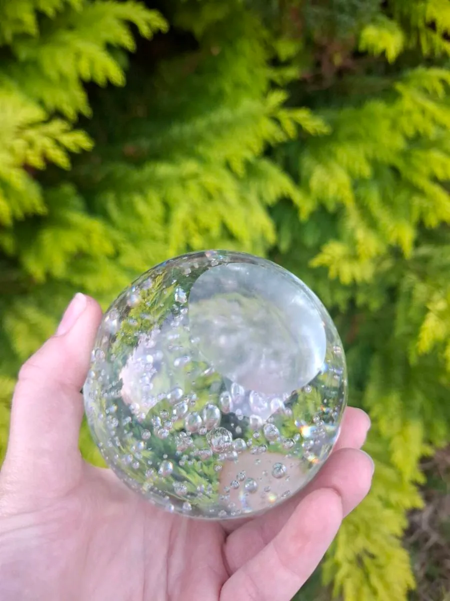 Glass paperweight - Image 2