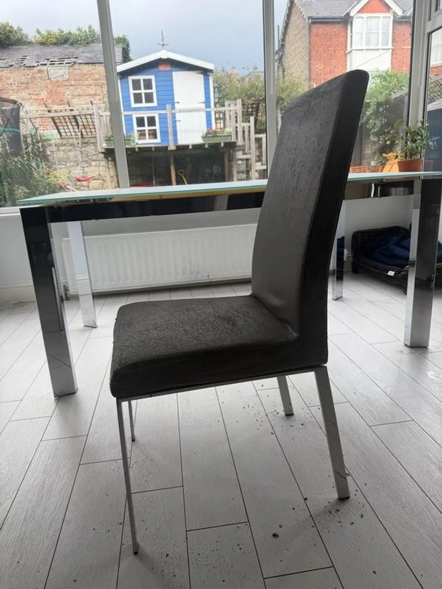 Dining chairs - Image 1