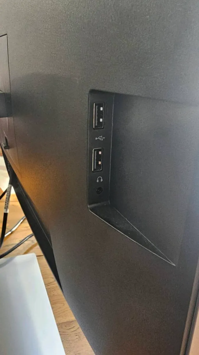 HP 23.8 inch Monitors for sale - Image 3