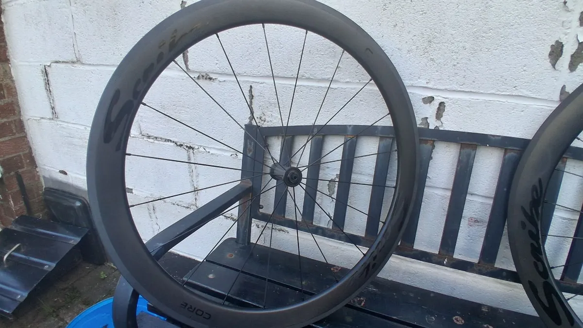 Carbon wheels - Image 3