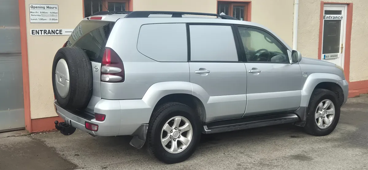 Toyota Land Cruiser 2008 - Image 3