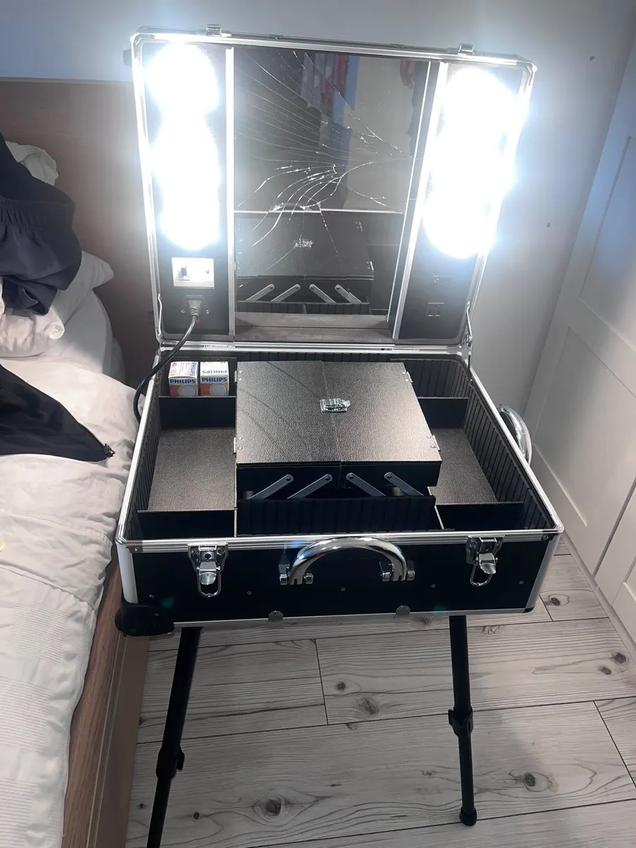 Make up case - Image 2