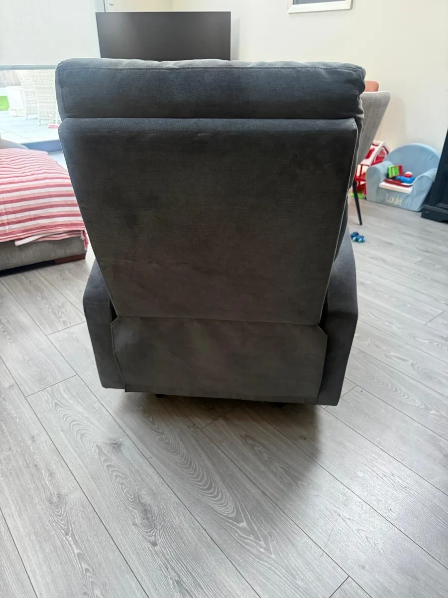 Arm chair - Image 4