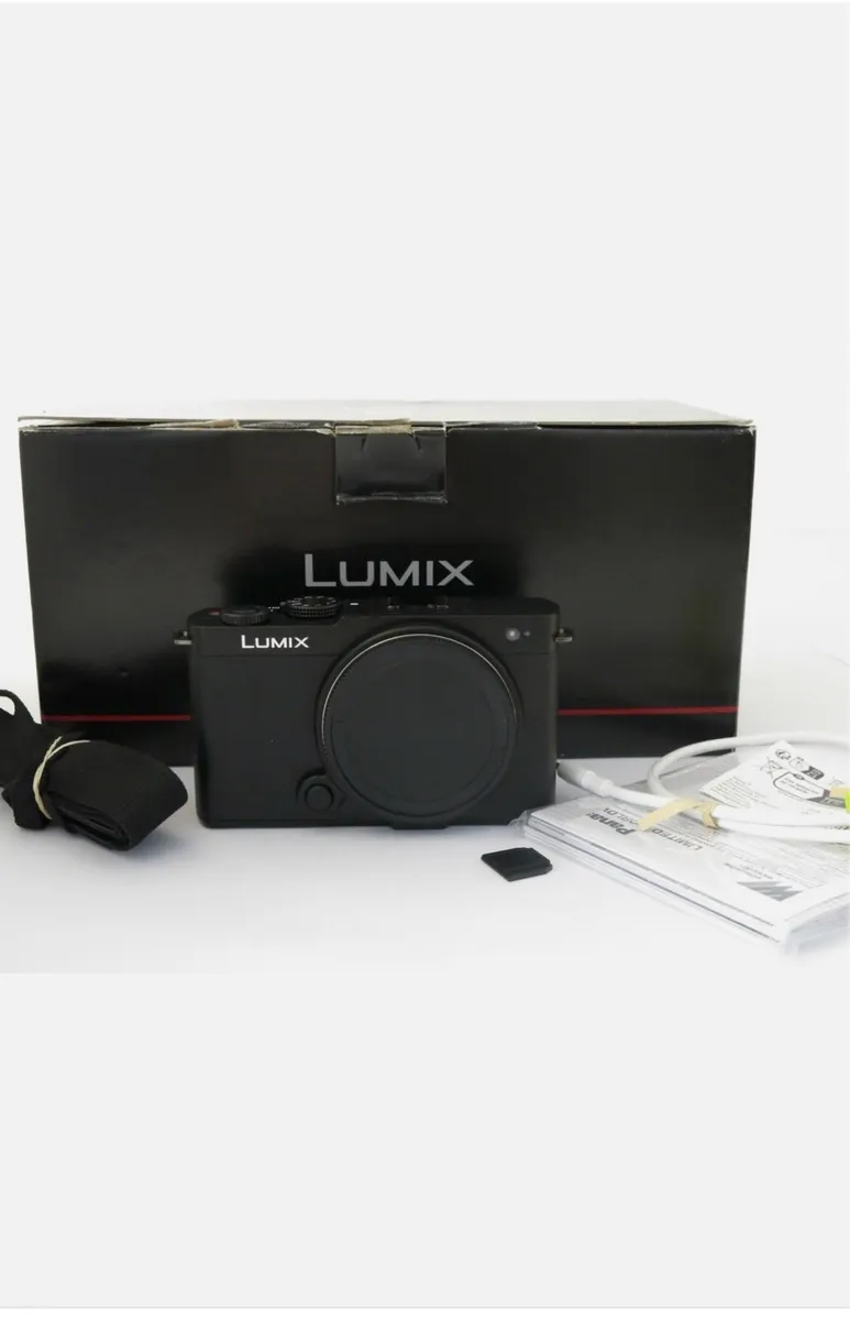 LUMIX S9 18-40mm S Lens - Image 1