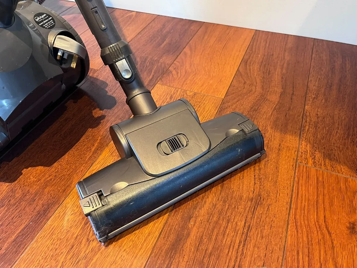 Dyson DC29 Hoover - Image 3