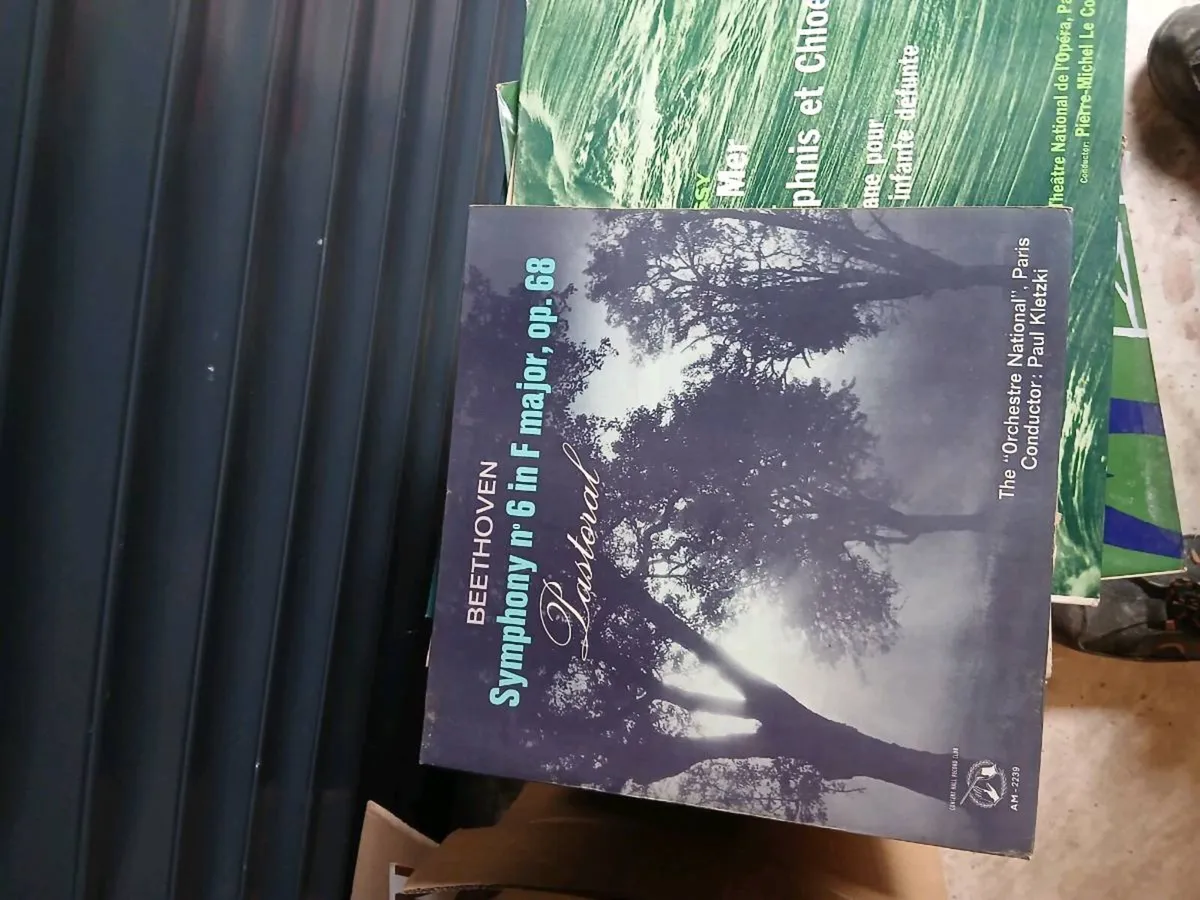 Records - Image 1