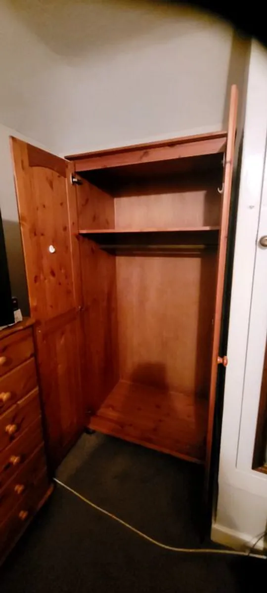 Wardrobe - Image 3