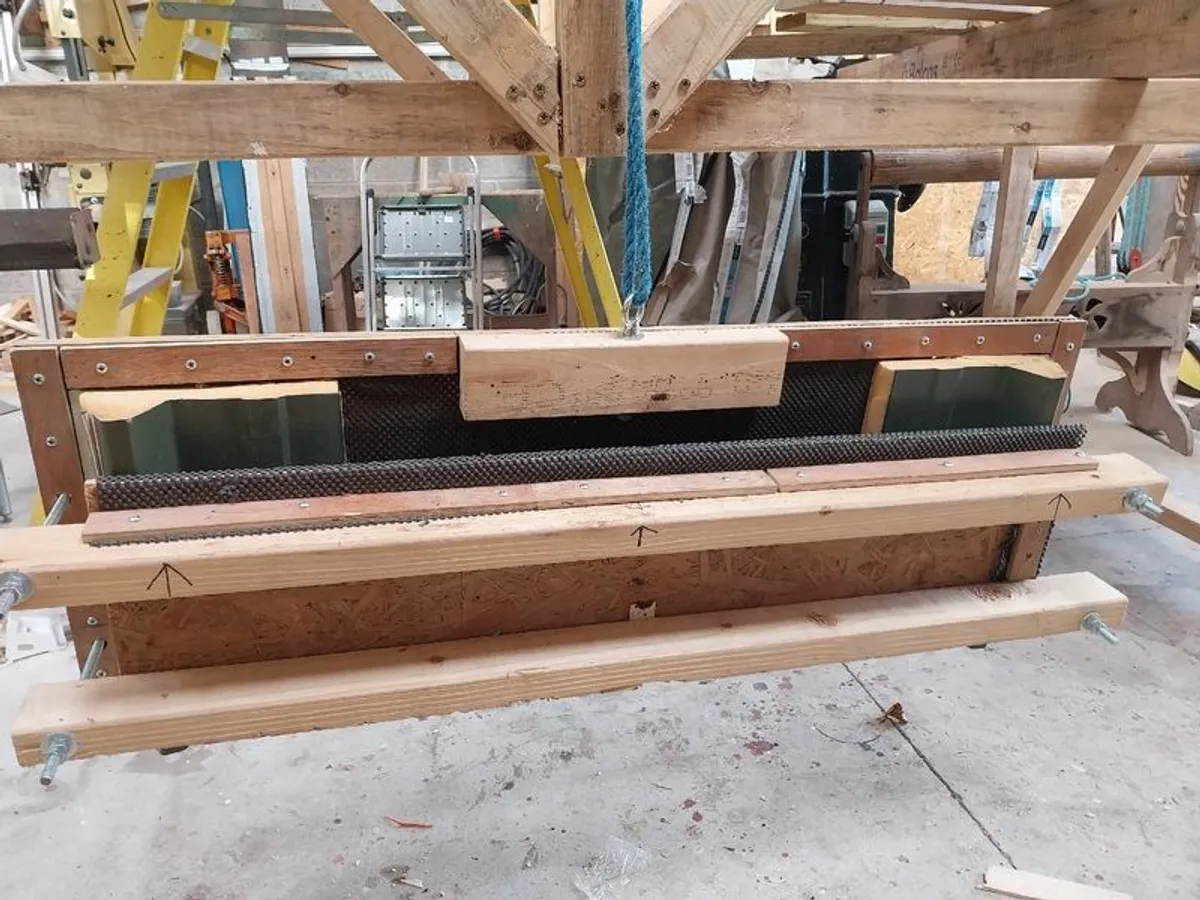 Insulated Roof Panel lifting clamp - Image 3