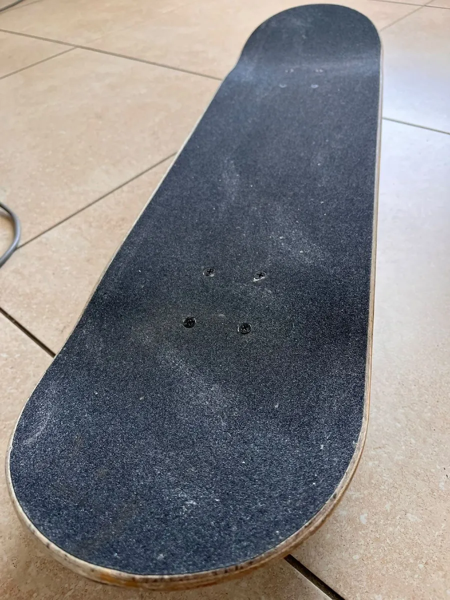 Tony Hawk Skateboard - Image 3
