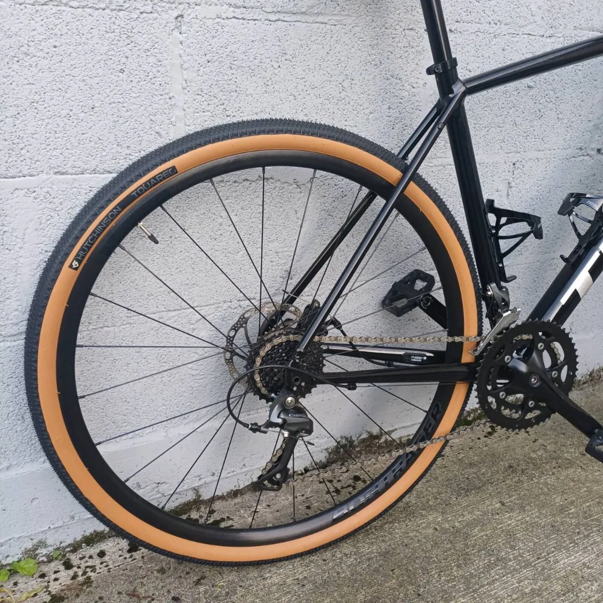 Trek Domane AL2. 56cm. Gravel bike. As new. - Image 2
