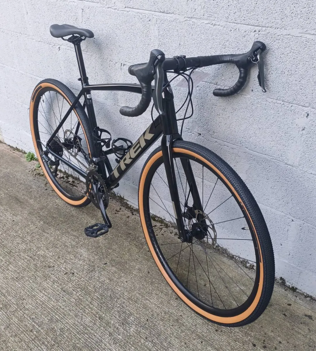 Trek Domane AL2. 56cm. Gravel bike. As new. - Image 4