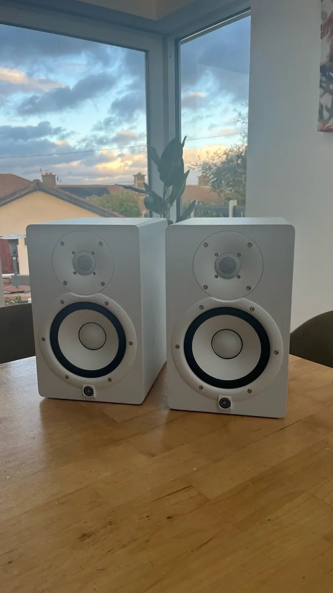 Yamaha HS7 Speakers - Image 1