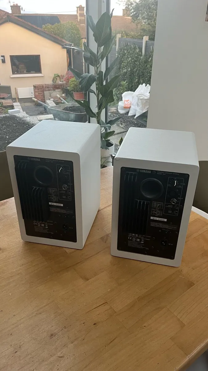 Yamaha HS7 Speakers - Image 4