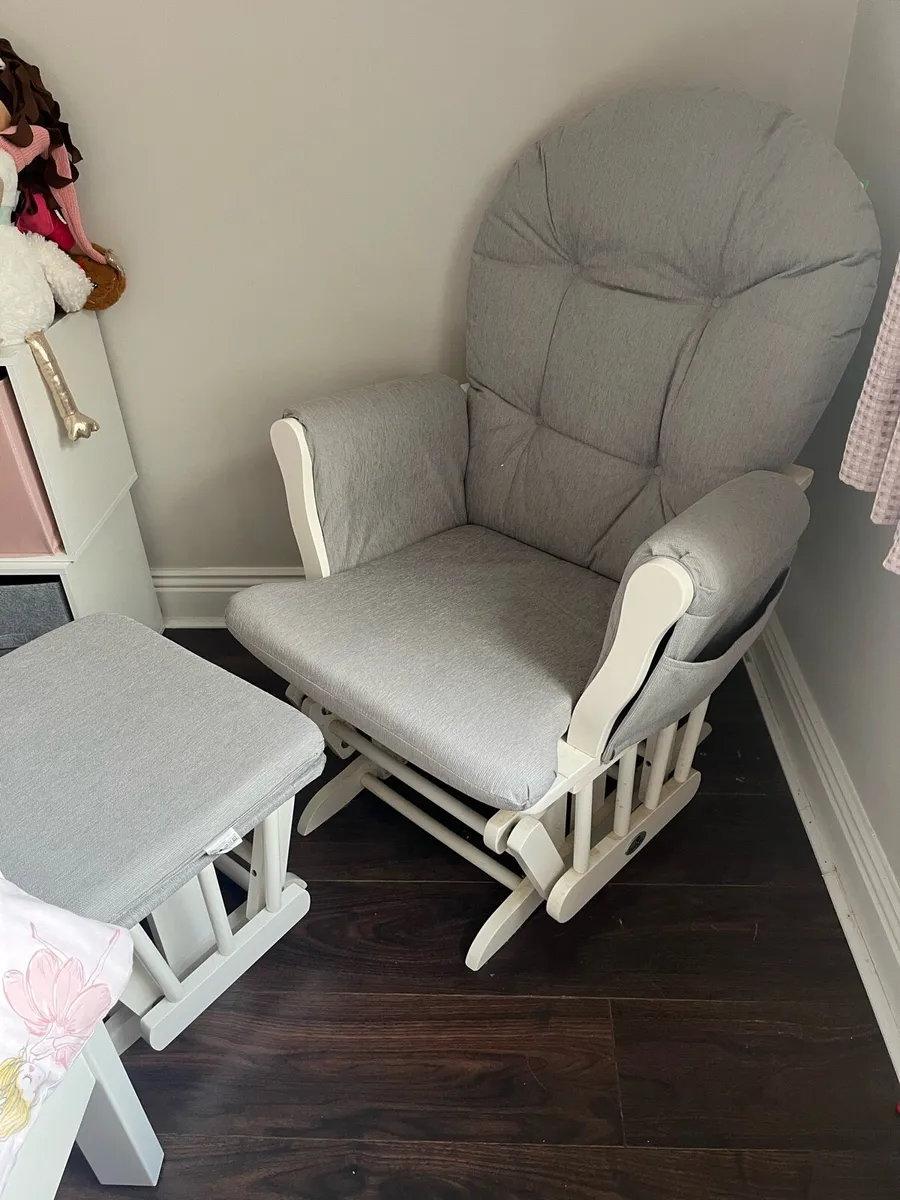 Rocking Chair - Image 2