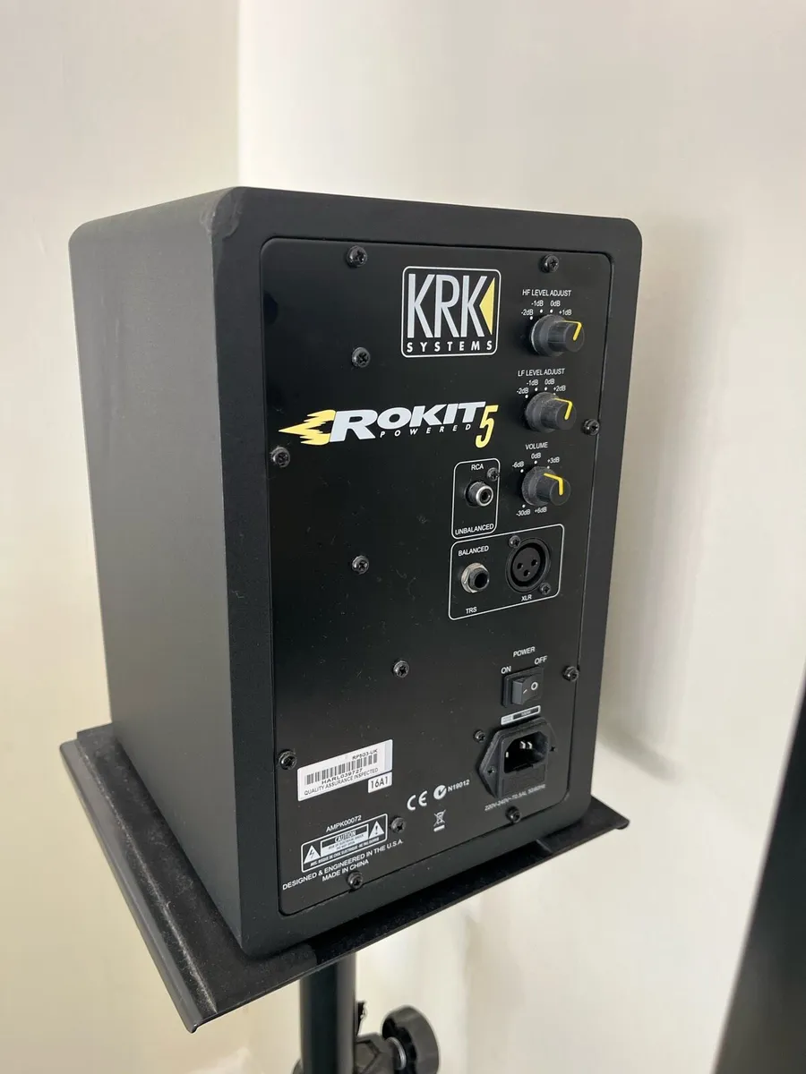 KRK Rokit 5 Speakers w/Stands - Image 4