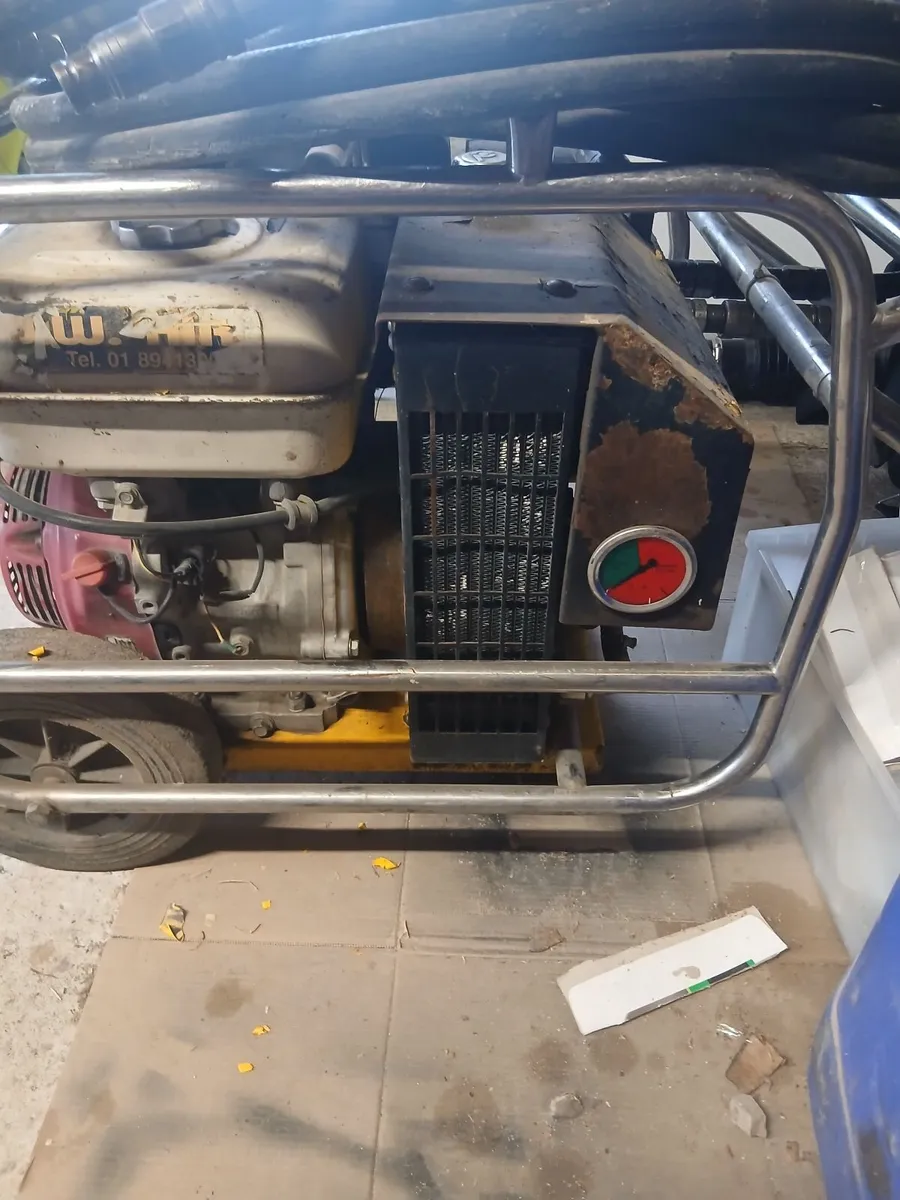 HYDRAULIC PACK WITH HONDA & ATLAS - Image 3