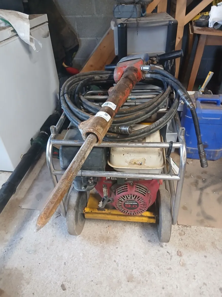 HYDRAULIC PACK WITH HONDA & ATLAS - Image 1
