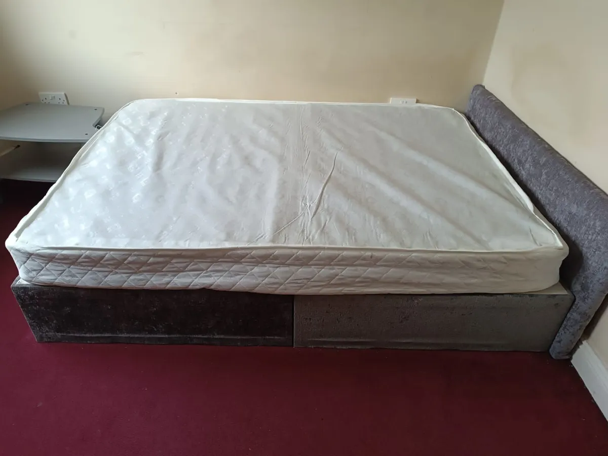Double Bed + Double Mattress – Complete Set - Image 2