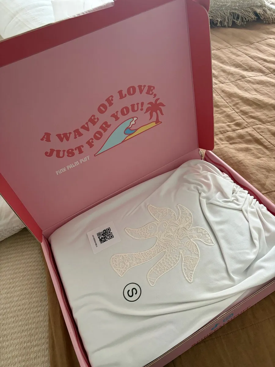 Pink Palm Puff Hoodie - Image 4