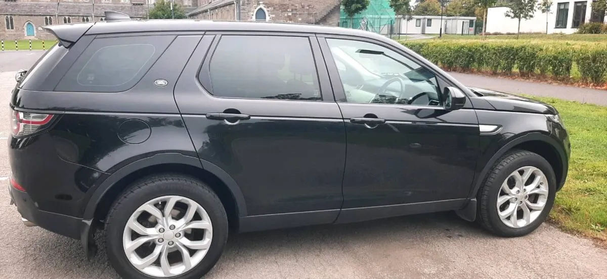Landrover Discovery Sport HSE 7 seat automatic - Image 1