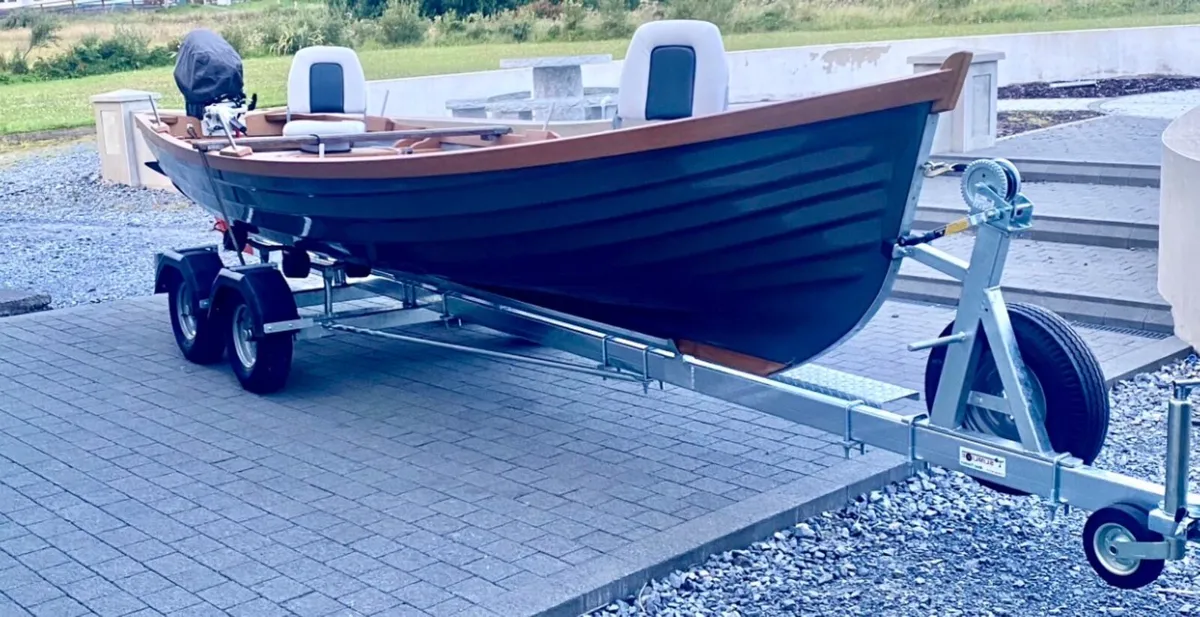 19’ Lake Boat, 15hp Engine and Trailer - Image 1