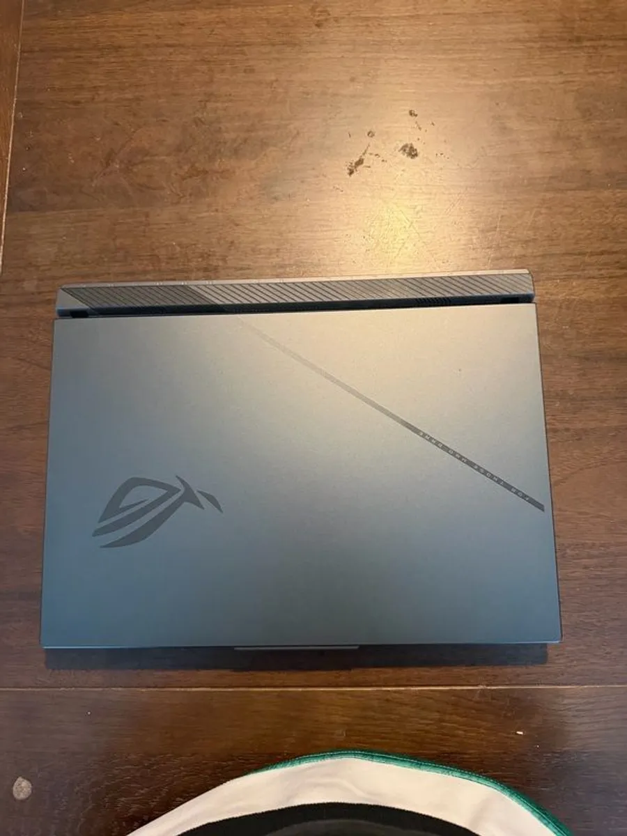 Asus Rog Strix G16 Gaming Laptop - Rtx 5070 - 32gb Ram - Image 2