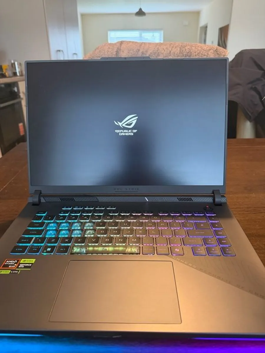 Asus Rog Strix G16 Gaming Laptop - Rtx 5070 - 32gb Ram - Image 4