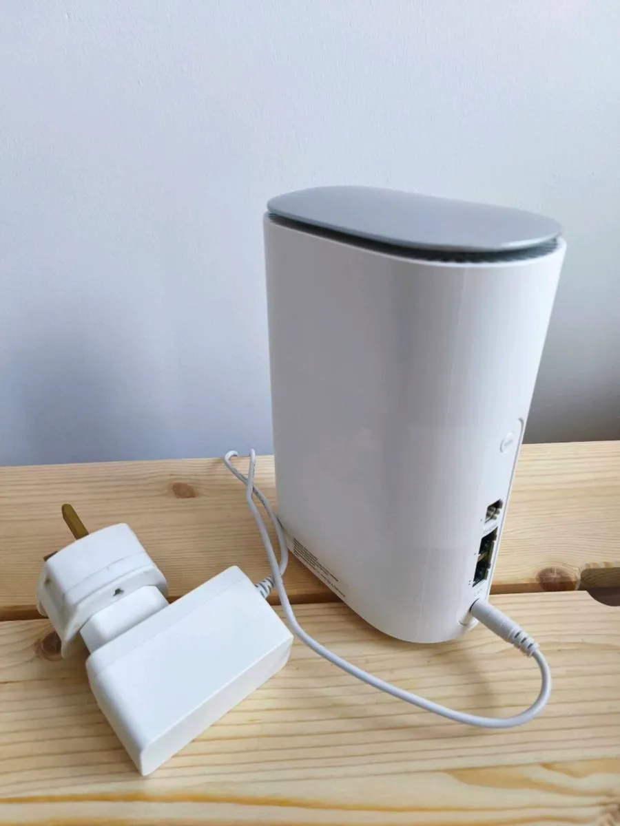 ZTE 5G / 4G LTE Router - Unlocked - Image 3