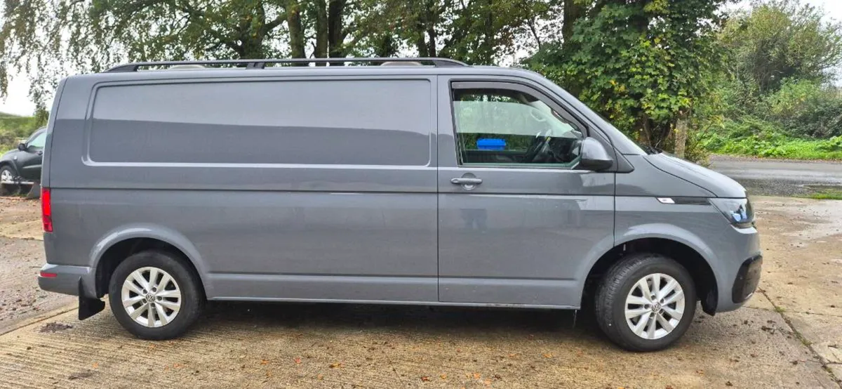 Volkswagen Transporter - Image 4