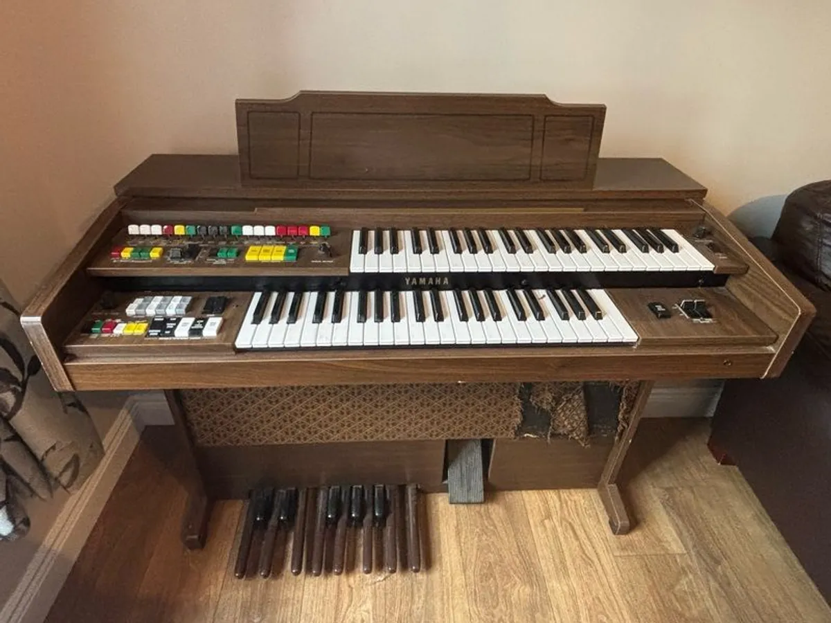 Vintage Yamaha Electone B-35N Organ - Image 1