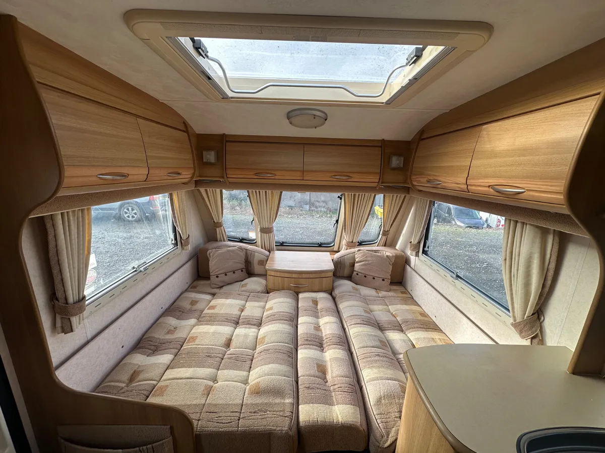 Fixed Bed 2008 Coachman Vip - Image 4