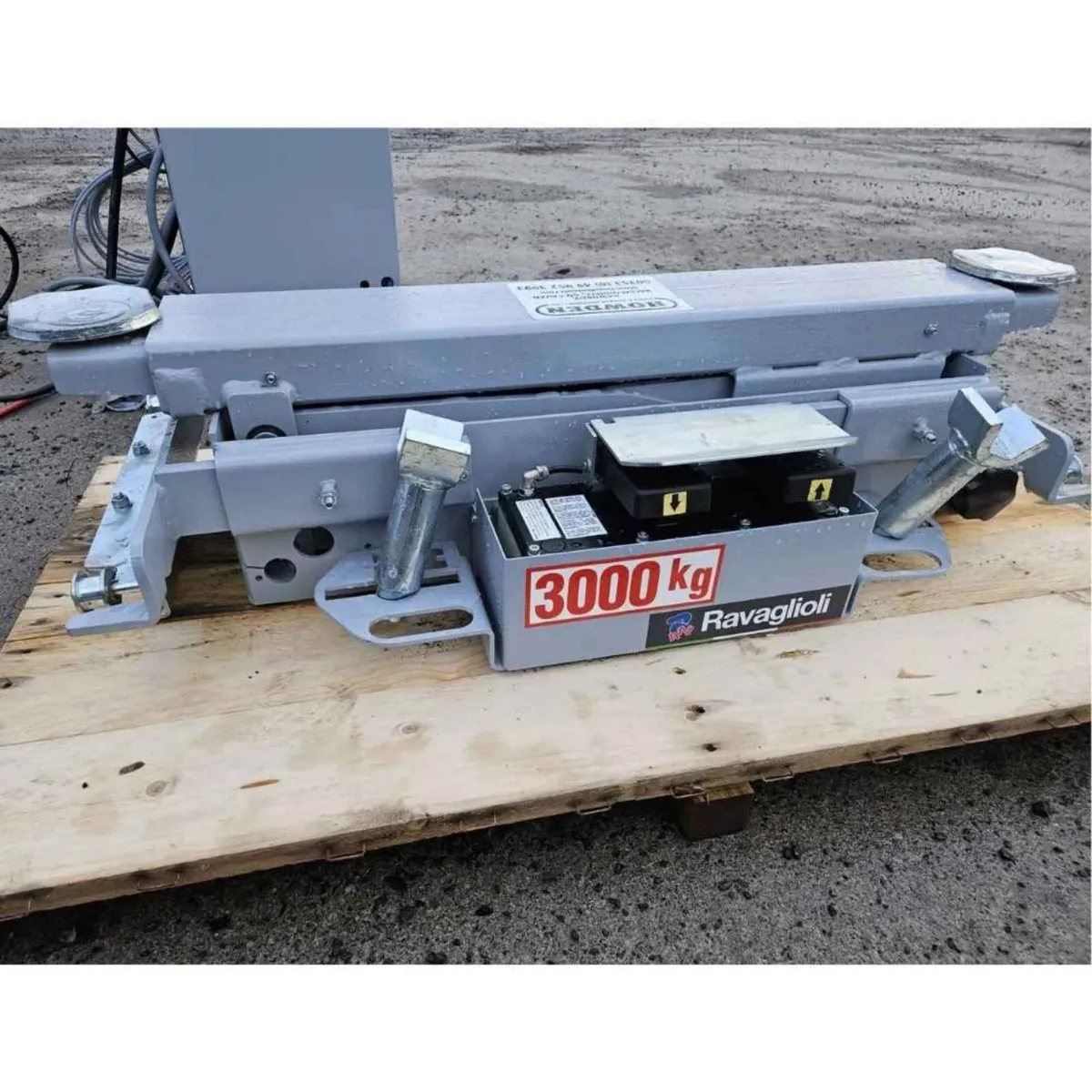 Ravaglioli Jacking Beam 3 Ton - Image 1
