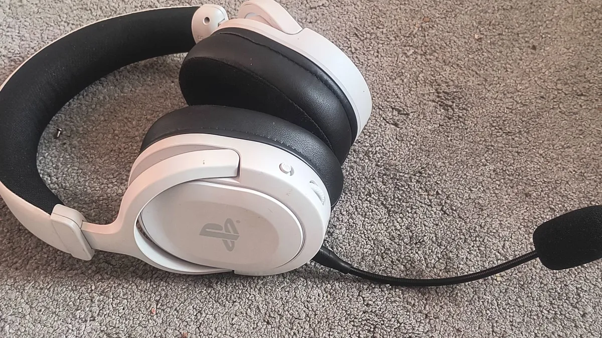 Gaming Headphones Earphones - Image 1