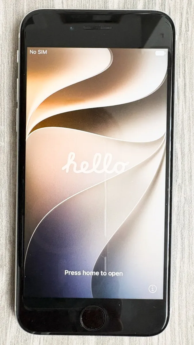 Apple iPhone SE 64GB nano sim, white - Image 1