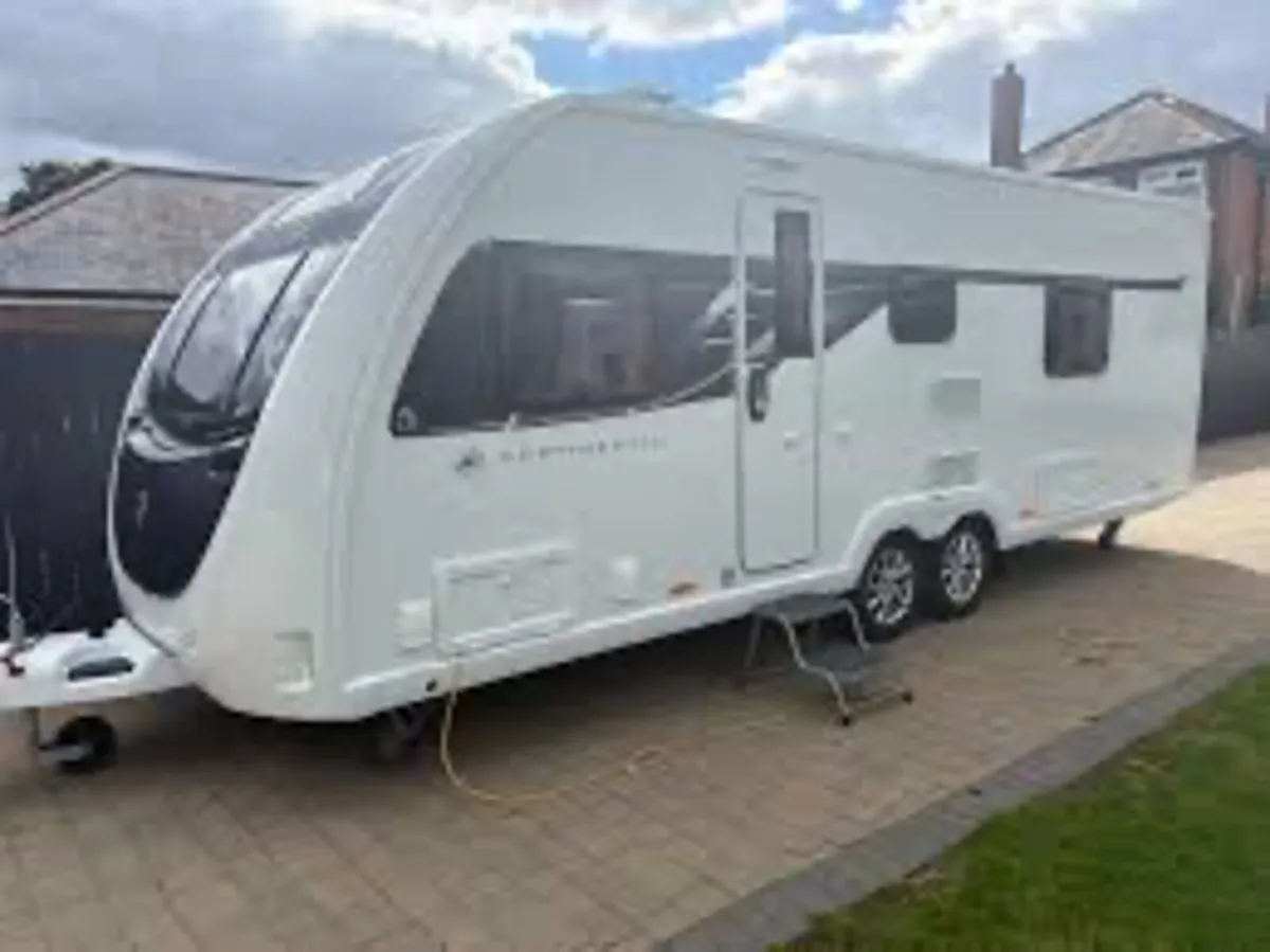 2024 SWIFT CONTINENTAL 630 6/7 BERTH H/SPEC MINT