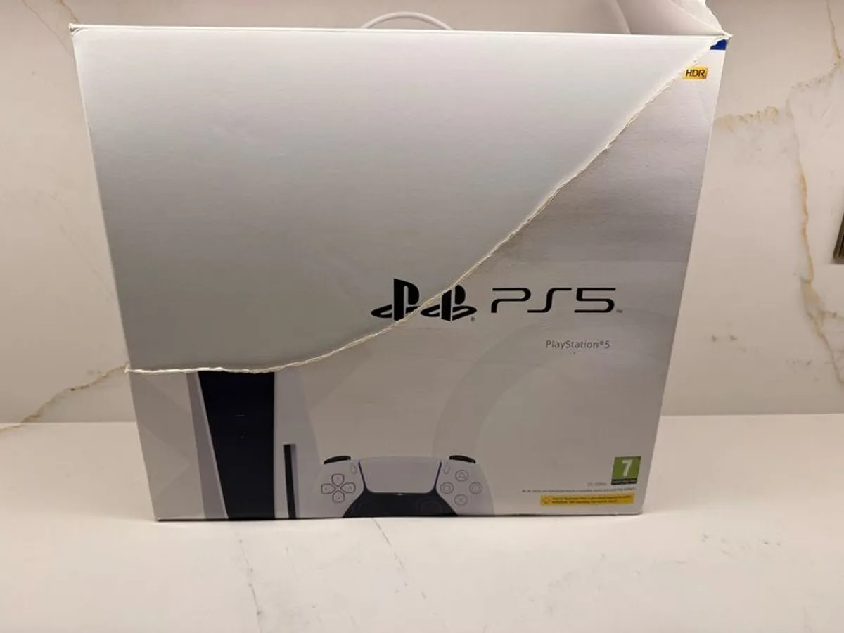 PS5 disc edition, boxed - Image 4
