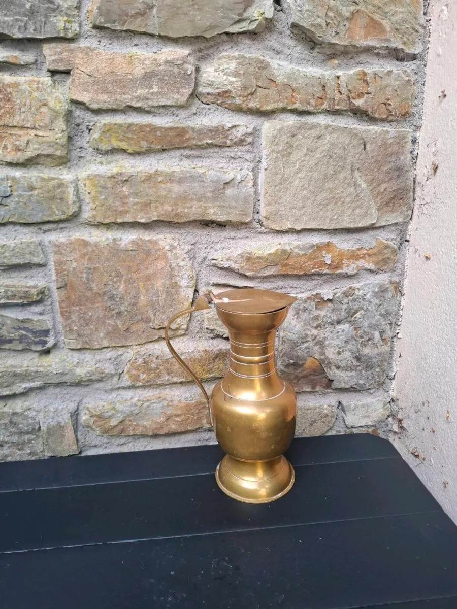 Brass pitcher - Image 2